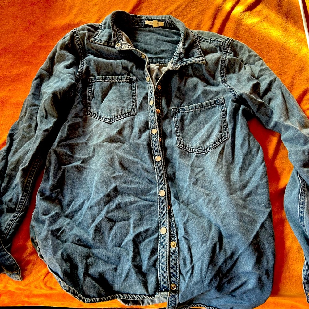 Maurice’s denim shirt.